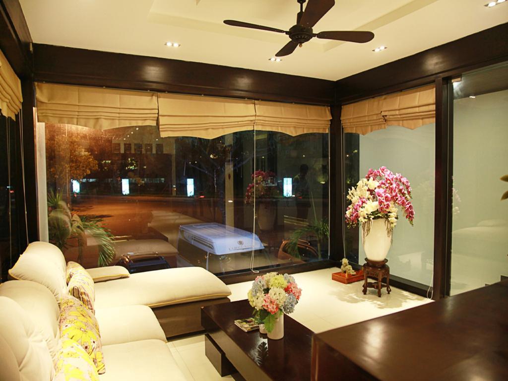 Sea Flower Hotel Danang Exterior photo