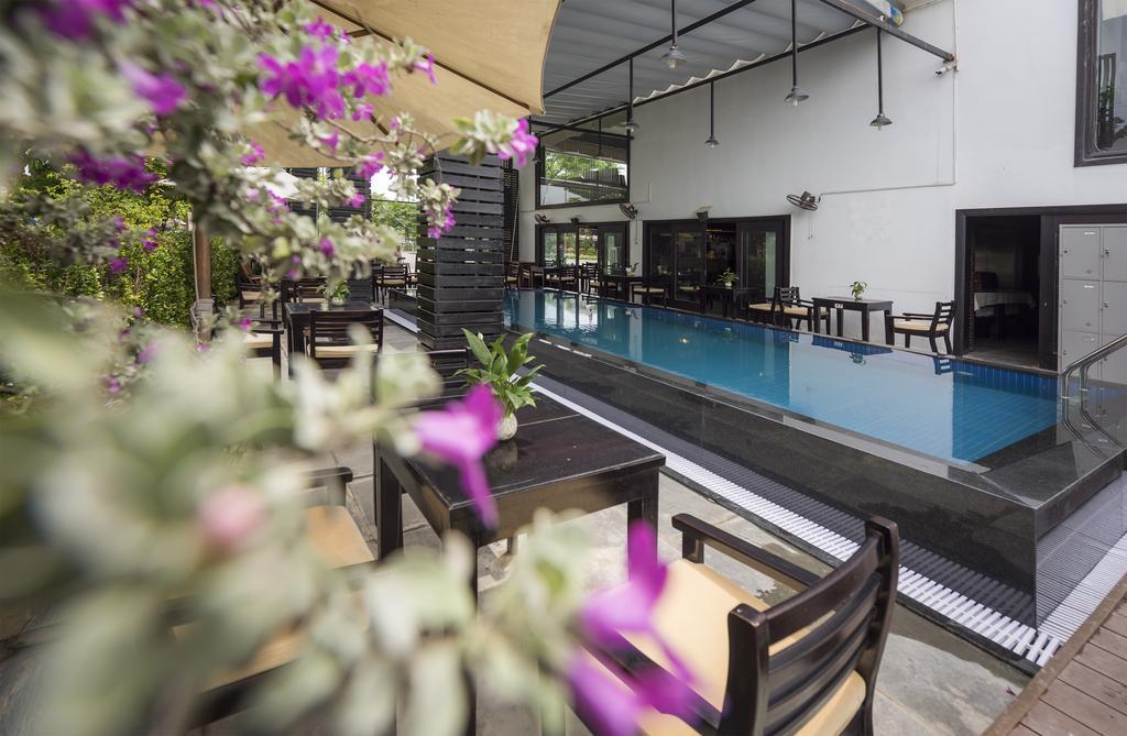 Sea Flower Hotel Danang Exterior photo