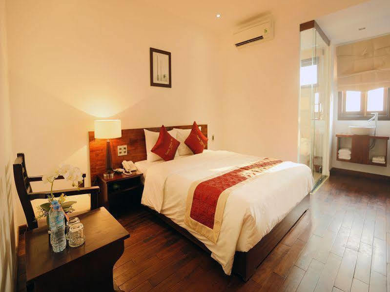 Sea Flower Hotel Danang Exterior photo