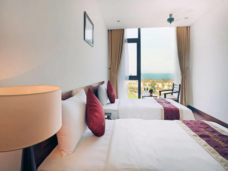 Sea Flower Hotel Danang Exterior photo