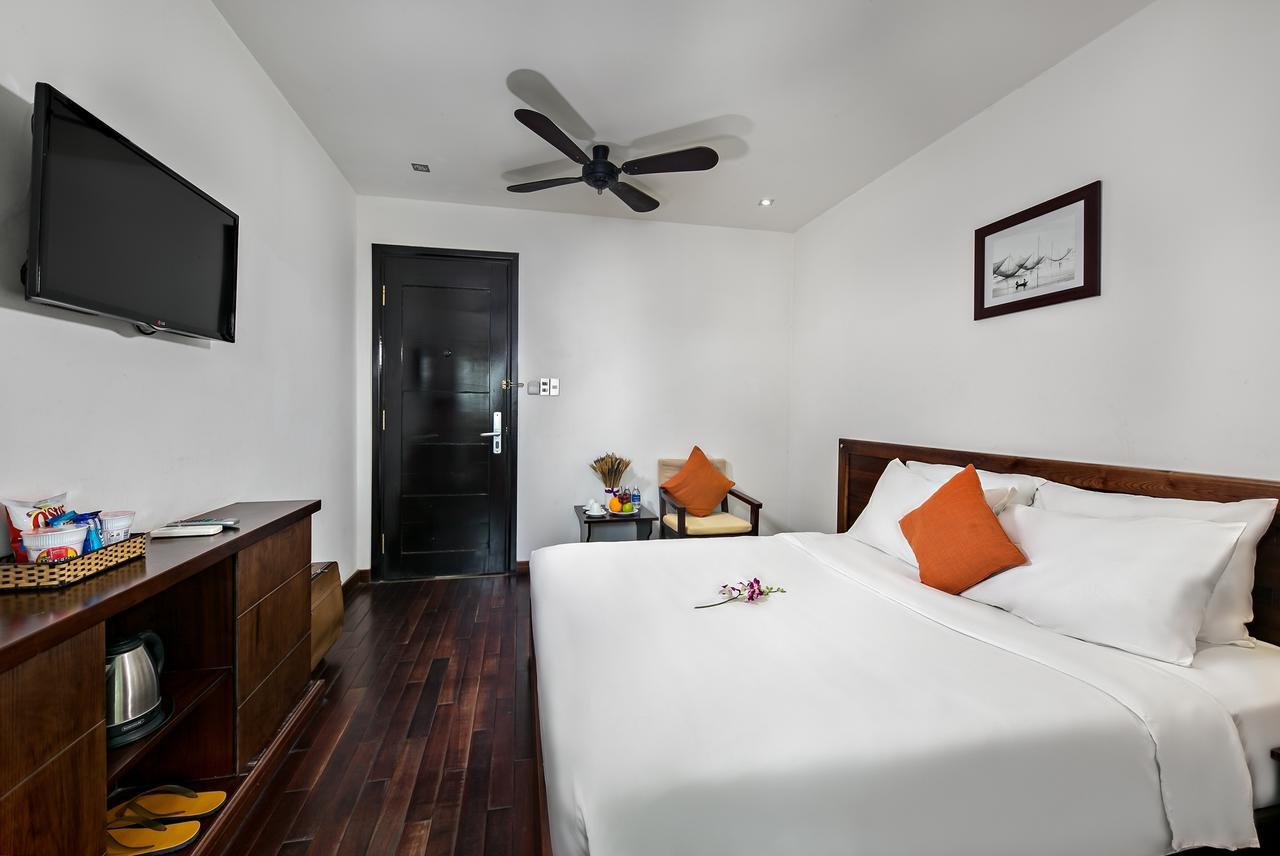Sea Flower Hotel Danang Exterior photo