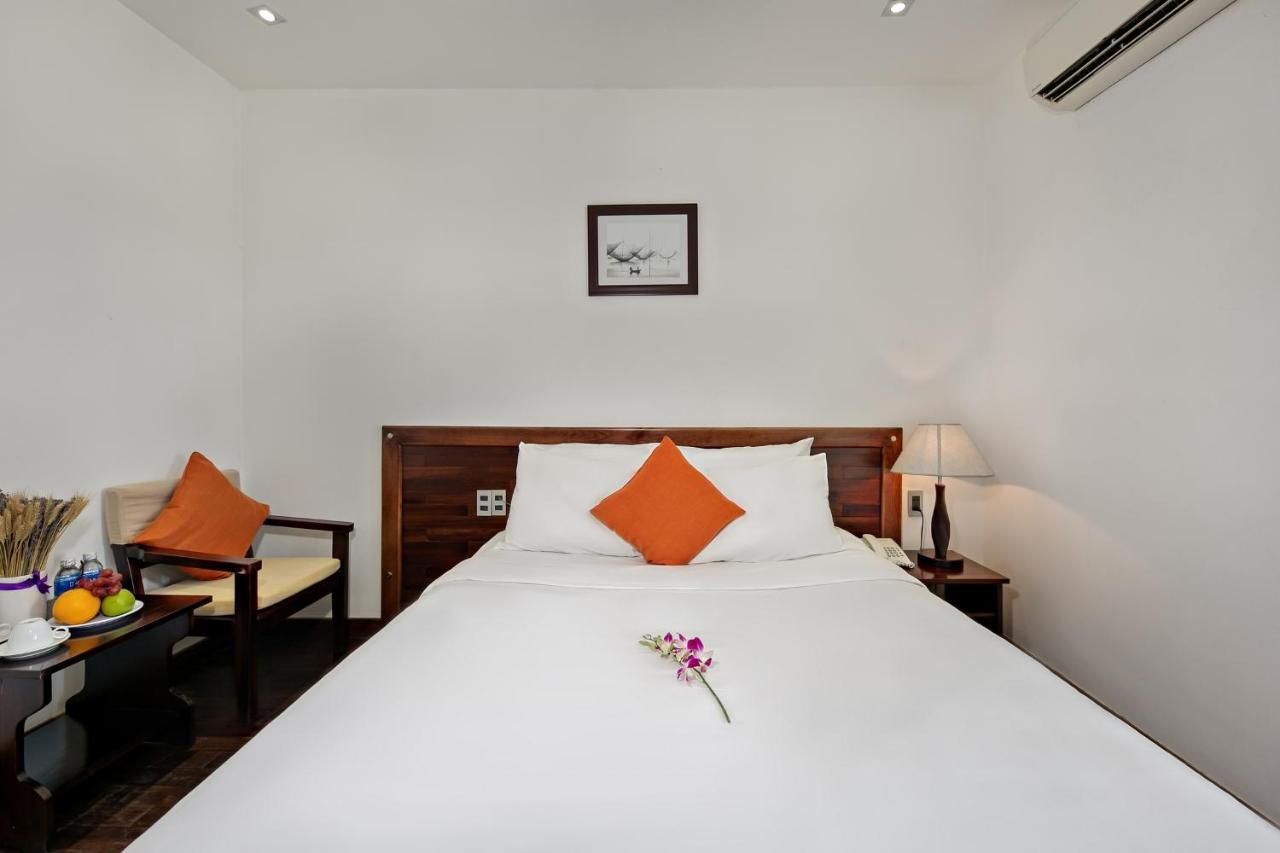 Sea Flower Hotel Danang Exterior photo