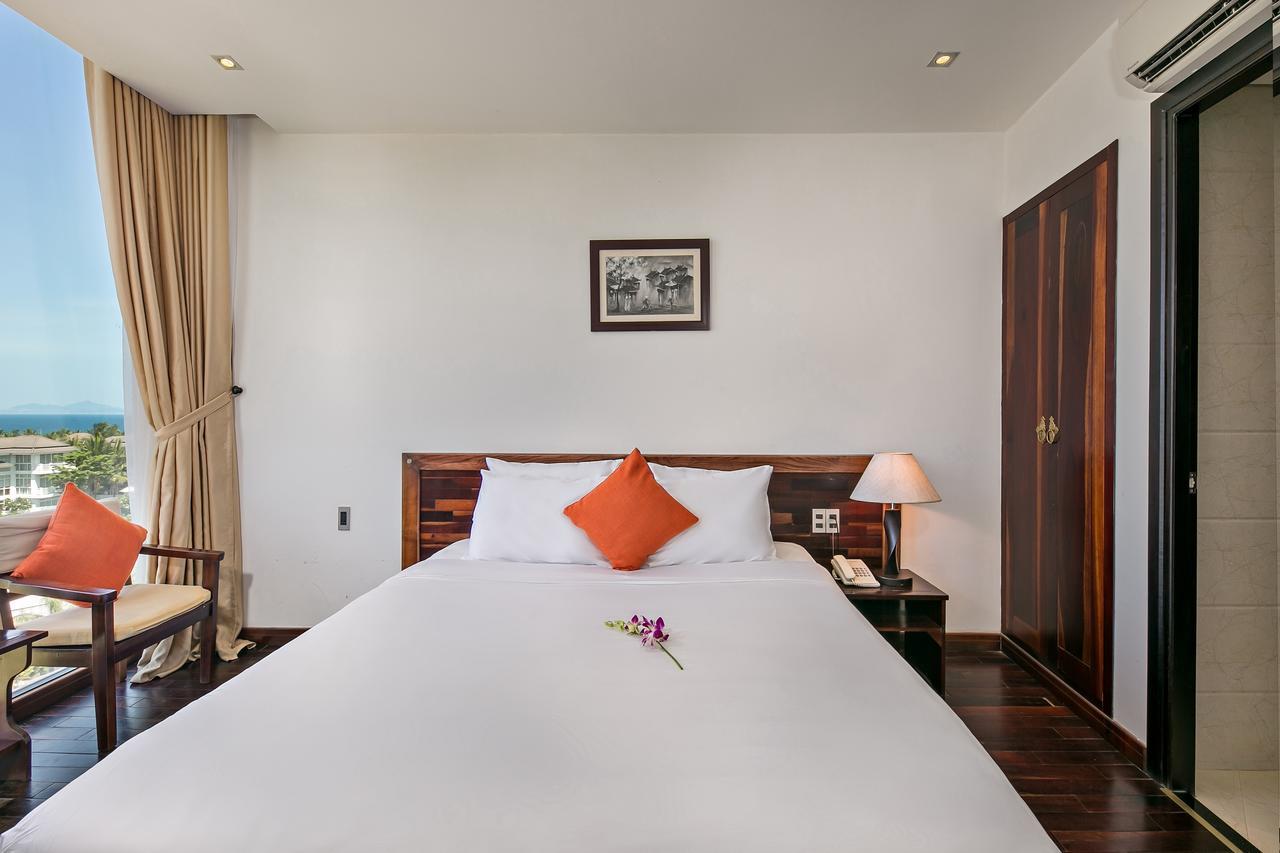 Sea Flower Hotel Danang Exterior photo