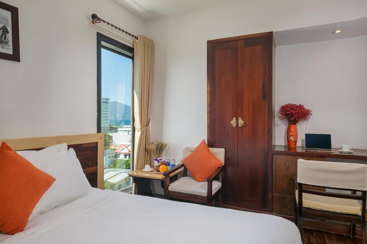 Sea Flower Hotel Danang Exterior photo