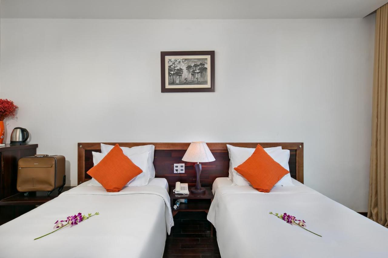 Sea Flower Hotel Danang Exterior photo